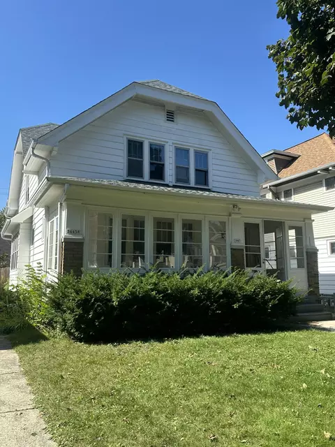 3445 N Cramer #3445A, Milwaukee, WI 53211
