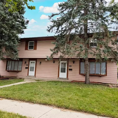 10123 W Kiehnau #10125, Milwaukee, WI 53224