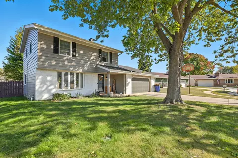 6911 62nd, Kenosha, WI 53142