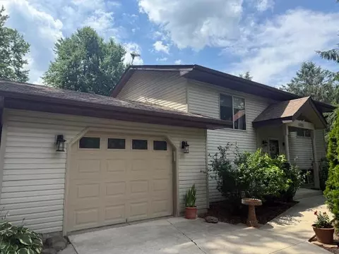 6005 Bailey, Delavan, WI 53115