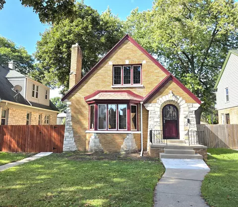 3853 N 42nd, Milwaukee, WI 53216