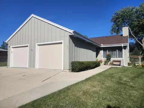 6512 W Dodge, Milwaukee, WI 53220