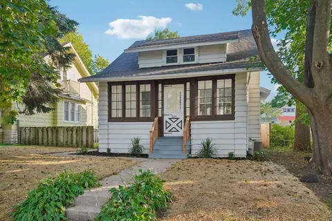 225 Wilson, Waukesha, WI 53186