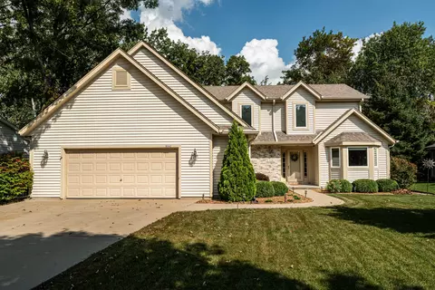 8542 W Red Wing, Franklin, WI 53132
