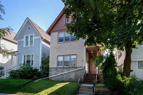 305 E Clarence, Milwaukee, WI 53207