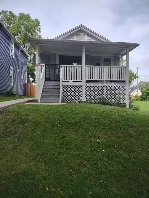 1917 S 10th, Milwaukee, WI 53204