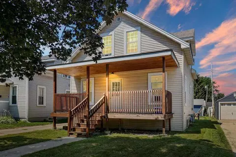 1610 76th, Kenosha, WI 53143