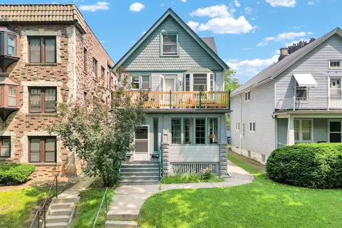 3354 N Cambridge, Milwaukee, WI 53211