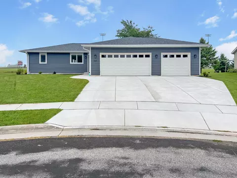 525 Washington, Oostburg, WI 53070