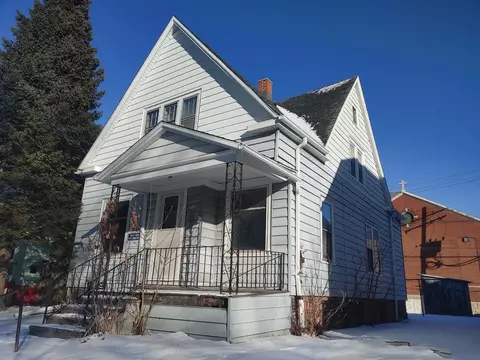 3026 N Pierce, Milwaukee, WI 53212