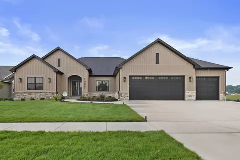 1221 W Kiddle, Union Grove, WI 53182
