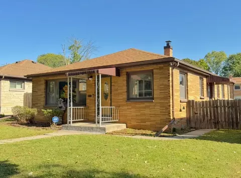 6130 W Leon, Milwaukee, WI 53218