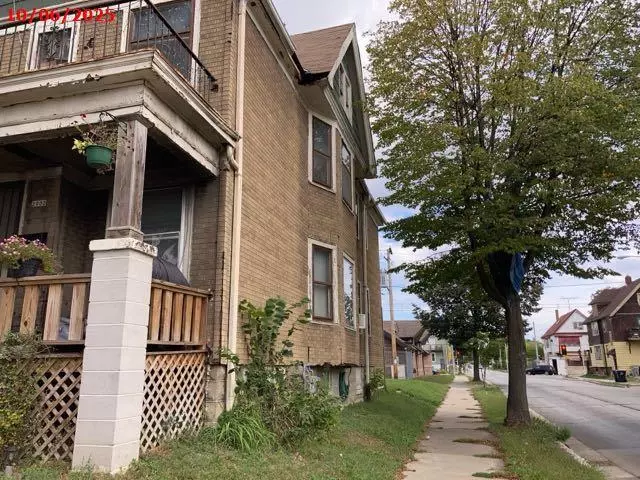  2900 N 21st #2902, Milwaukee, WI 53206 photo 3