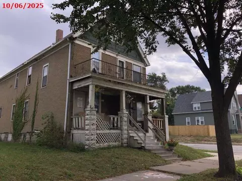 2900 N 21st #2902, Milwaukee, WI 53206