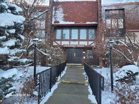 5253 N Lovers Ln #232, Milwaukee, WI 53225
