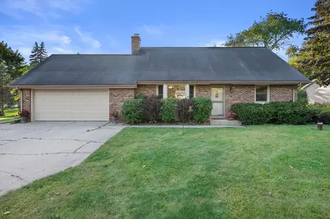 w232s8755 Edgewood, Big Bend, WI 53103