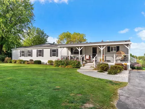 7308 Tompkins, Liberty, WI 54245