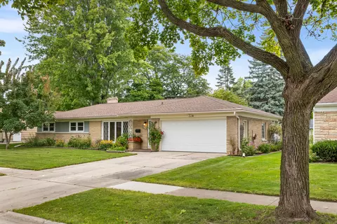 1444 Liberty, Green Bay, WI 54304