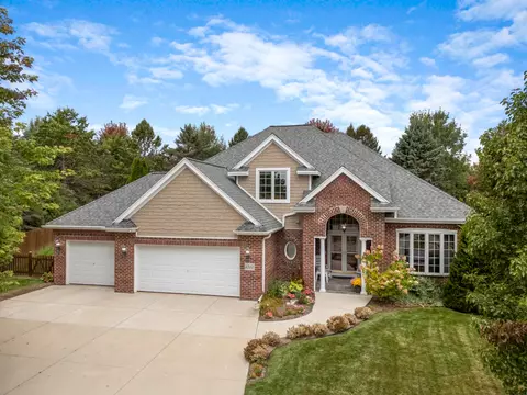 1311 Dove, Grafton, WI 53024