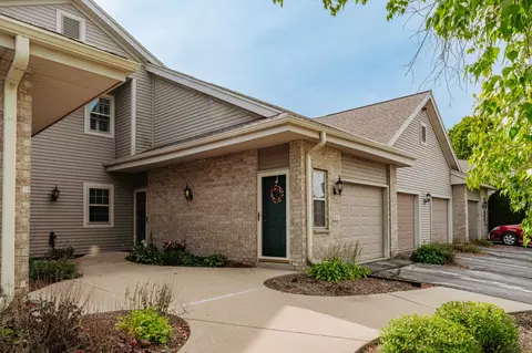 18625 Emerald #G, Brookfield, WI 53045