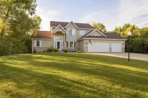 457 Eastern, Mukwonago, WI 53149