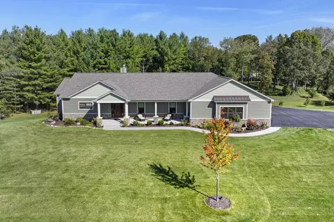 6844 Horseshoe, Burlington, WI 53105