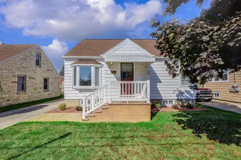 1916 29th, Two Rivers, WI 54241