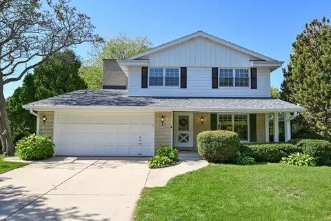 2347 N 100th, Wauwatosa, WI 53226