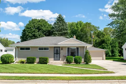 1108 1st, Grafton, WI 53024