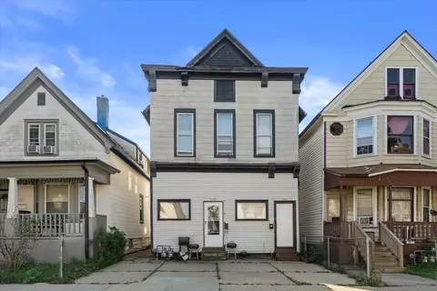 1429-1431 W Mineral, Milwaukee, WI 53204