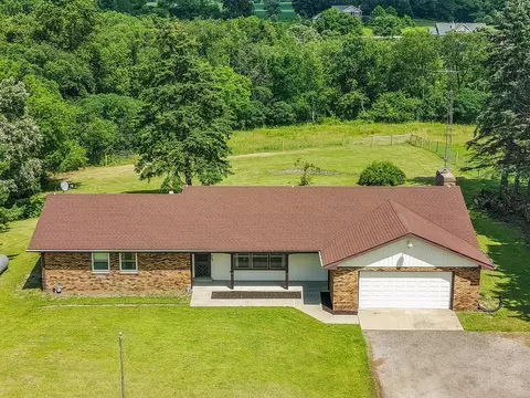 n7070 County Road P, Richmond, WI 53115