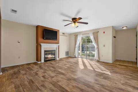 1908 Parknoll, Port Washington, WI 53074