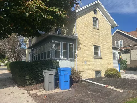 301 S Montgomery #301 1/2, Watertown, WI 53094
