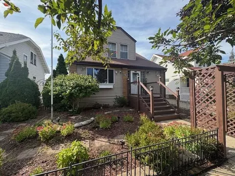 7546 15th, Kenosha, WI 53143