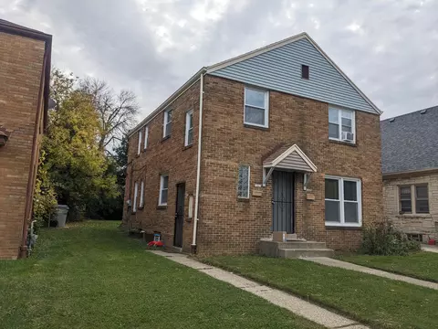 1223 W Olive #1225, Milwaukee, WI 53209