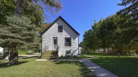 4276 N 50th, Milwaukee, WI 53216