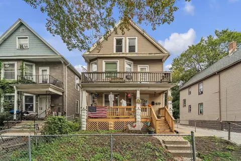 1922 W Rogers, Milwaukee, WI 53204