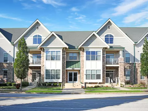 14900 W Wilbur #1204, New Berlin, WI 53151