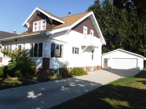 1910 27th, Two Rivers, WI 54241