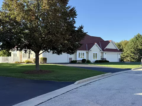 3935 S Fohr, New Berlin, WI 53151