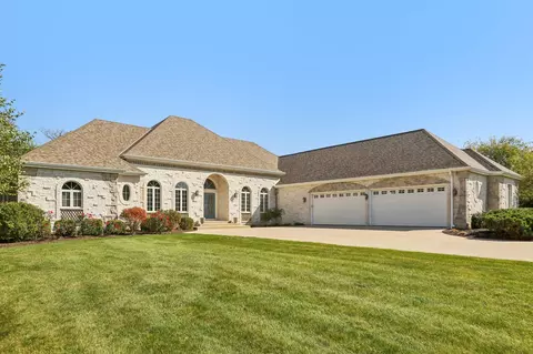 n42w27633 Alexander, Pewaukee, WI 53072