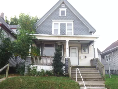 2413 W W Orch, Milwaukee, WI 53204