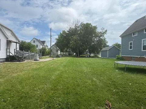 2448 N 16th, Milwaukee, WI 53206