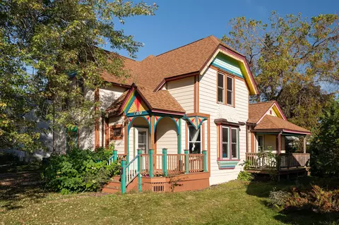 130 W Maple, Viroqua, WI 54665