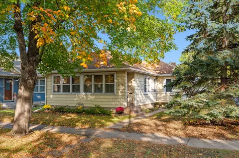 2114 Wood, La Crosse, WI 54603