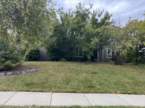 339 Jonathan, Pewaukee, WI 53072