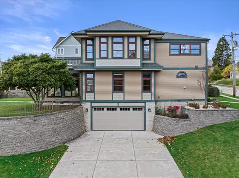 205 W Jackson, Port Washington, WI 53074