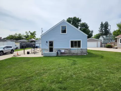 5971 S 32nd, Greenfield, WI 53221