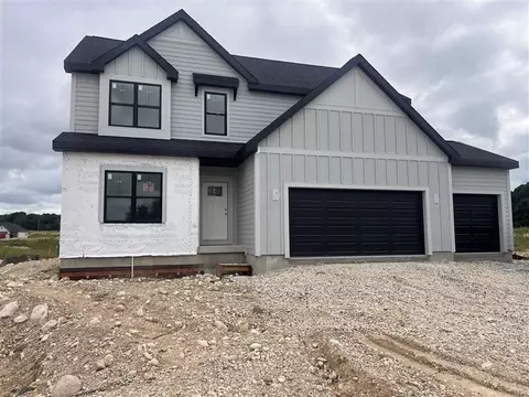 2491 Boulder, Slinger, WI 53086