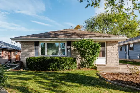 624 Clark, South Milwaukee, WI 53172